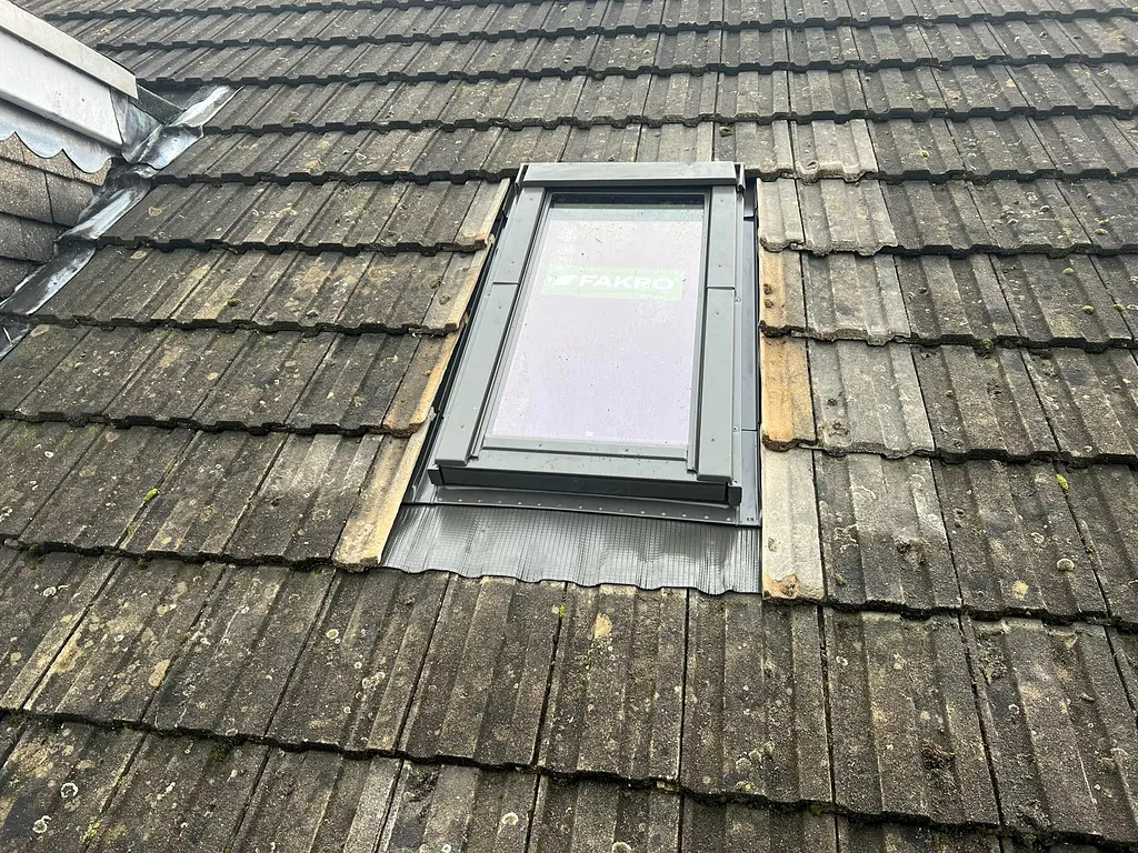 Velux window in a tiled roof, another photo from the job